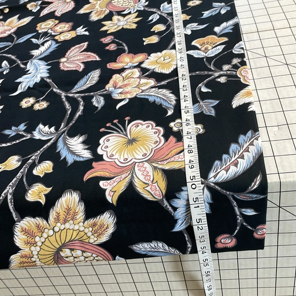 Better Homes & Gardens black screen print cotton fabric w vibrant floral print - Picture 6 of 9